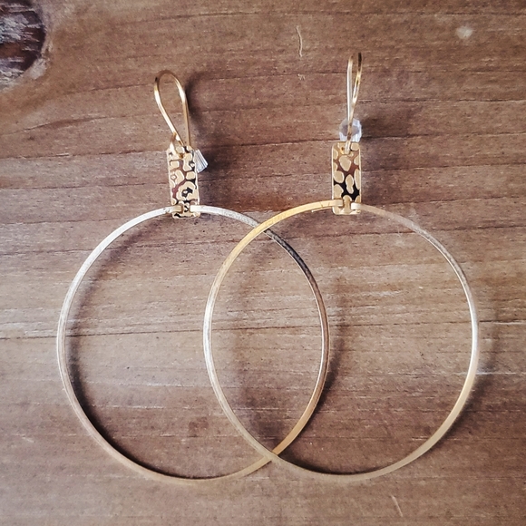 Sarah Briggs 14k gold filled, XL Mila Hoop - Picture 1 of 5